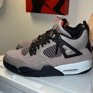 Jordan 4 retro taupe